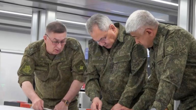 Photo of أول ظهور لوزير الدفاع الروسي منذ تمرد فاغنر والمعارك تحتدم حول باخموت الأوكرانية