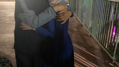 Photo of ‏”وَقَضَى رَبُّكَ أَلاَّ تَعْبُدُواْ إِلاَّ إِيَّاهُ وَبِالْوَالِدَيْنِ إِحْسَانًا..”.. آيات عمر برغل من أم الفحم تنقذ والدها بكليتها