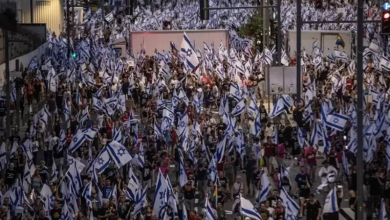 Photo of التايمز: آلاف الإسرائيليين يهاجرون أو يفكرون بالهجرة بعد التعديلات القضائية