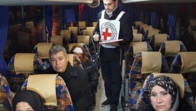 Photo of 42 من أهالي أسرى غزة يتوجهون لزيارة أبنائهم في “نفحة”