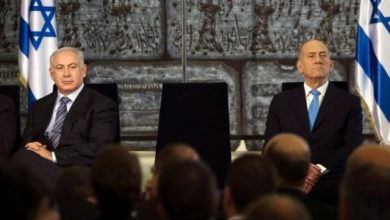 Photo of رئيس الحكومة الإسرائيلية الأسبق أولمرت: إسرائيل في حرب أهلية