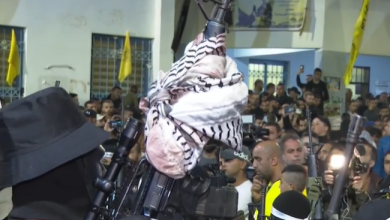 Photo of احتفاء فلسطيني بصمود المقاومة