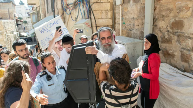 Photo of الاتحاد الأوروبي يعقب على إخلاء عائلة صب لبن من بيتها في القدس