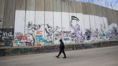 Photo of أبو مرزوق يطالب بإعادة تفعيل رأي محكمة العدل الدولية في جدار الفصل العنصري