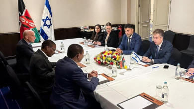Photo of لقاء سري بين وزير الخارجية الإسرائيلي ومسؤول في دولة إسلامية لا تقيم علاقات مع تل أبيب