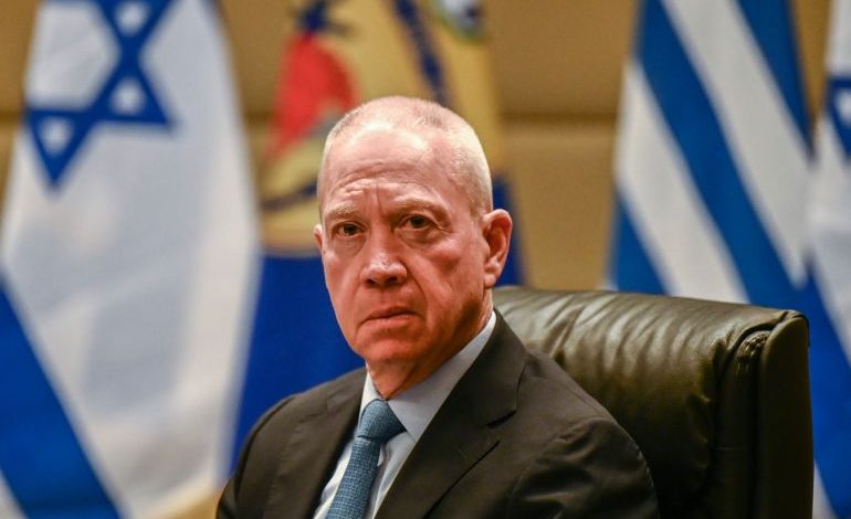 يوآف غالانت