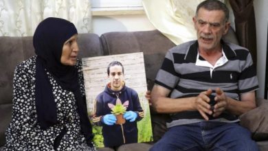 Photo of محكمة الاحتلال تبرئ قاتل الشهيد إياد الحلاق وتقرر ترقيته