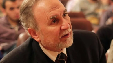 Photo of وجدي العربي يبكي بعد اتهامه بأنه شمت بوفاة نجل حسن يوسف