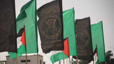Photo of حماس والجهاد تباركان عملية الخليل: رد طبيعي وتأكيد على جهوزية المقاومة