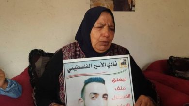 Photo of المُسنة “الفسفوس” تقود معركة لتحرير أبنائها الخمسة من السجون الاسرائيلية