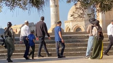 Photo of مستوطنون يقتحمون الأقصى ويؤدون طقوسا تلمودية بساحاته