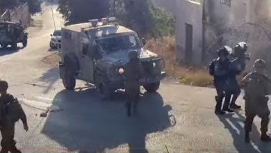 Photo of إصابات واشتباكات عنيفة باقتحام الاحتلال طولكرم ومخيمها