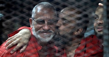 Photo of مع بداية العقد الثاني في الأسر.. لماذا يصر السيسي على التنكيل بهذه الرموز؟