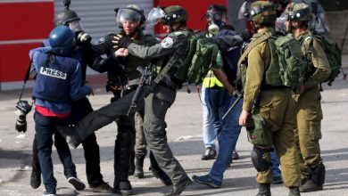 Photo of 542 انتهاكًا إسرائيليًا بحق الصحفيين الفلسطينيين منذ بداية العام