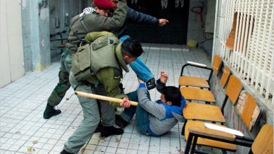 Photo of اعتقالات تؤخِّر تخرجهم الجامعي.. مأساة الطلبة في سجون السلطة.. تعذيب وزنازين قاسية