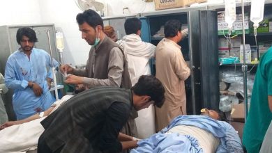 Photo of عشرات القتلى والجرحى بتفجيرين داميين في باكستان