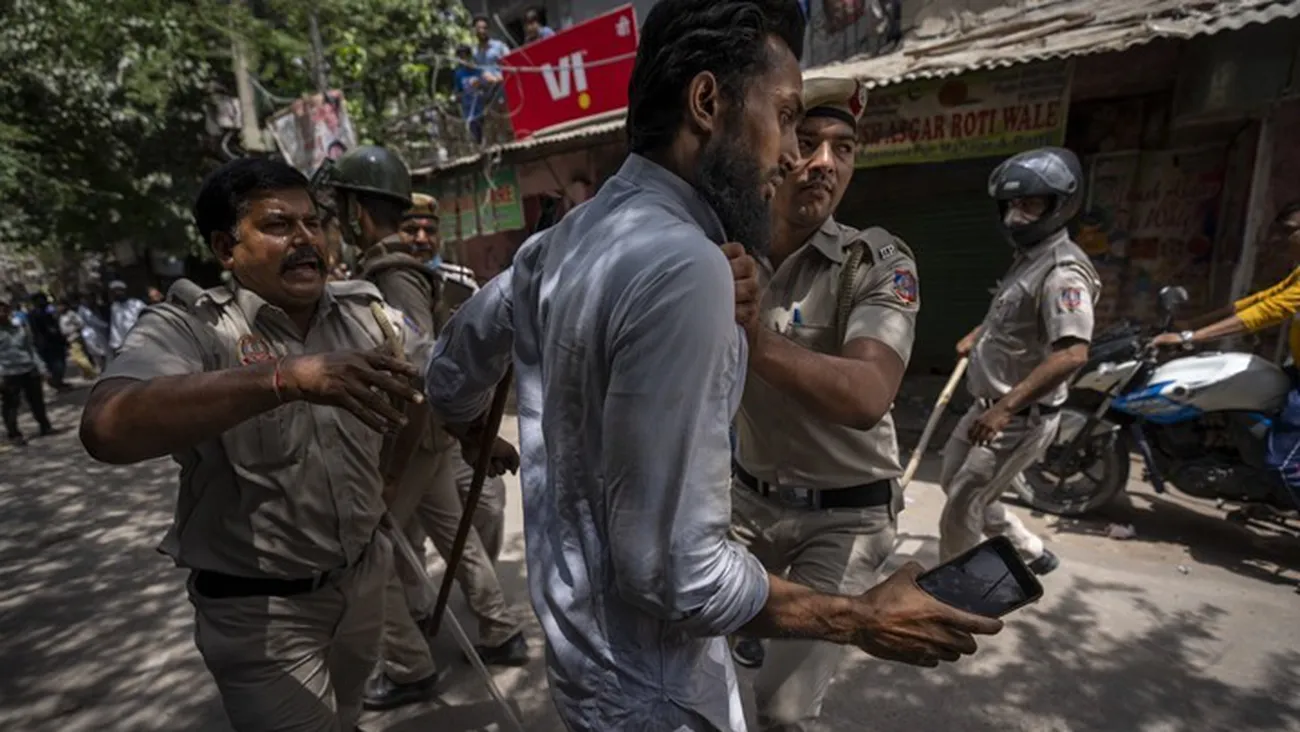 Photo of غضب في الهند بعد تصريحات معادية للإسلام داخل البرلمان