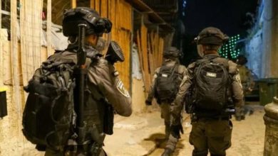 Photo of قوات الاحتلال تعتقل 28 مواطنًا فجر اليوم الجمعة من محافظة الخليل
