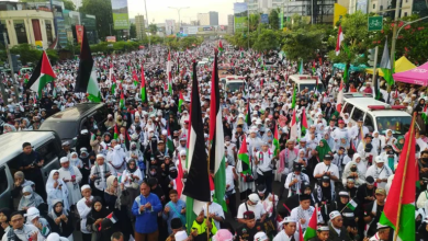 Photo of مظاهرة حاشدة في إندونيسيا تنديدا بالعدوان على غزة