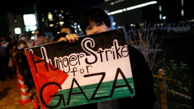 Photo of تذكِّره بهيروشيما.. شاعر ياباني يضرب عن الطعام تضامنا مع غزة