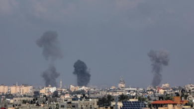 Photo of استشهاد مسنة لبنانية وإصابة زوجها بقصف مدفعي إسرائيلي على جنوب لبنان