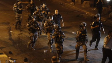 Photo of الضفة الغربية: حملة دهم واقتحام ترافقها حملة اعتقالات واشتباكات مسلحة
