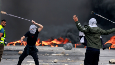 Photo of ليلة صعبة على الضفة الغربية… عمليات دهم واقتحام لمعظم المناطق