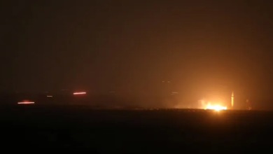 Photo of إسرائيل تنفذ ضربات في سوريا ردًا على صواريخ سقطت في الجولان
