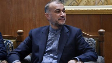 Photo of وزير خارجية إيران يزور باكستان الأسبوع المقبل بعد قصف صاروخي متبادل