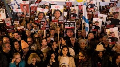 Photo of مظاهرات بتل أبيب تدعو لإنهاء الحرب في غزة وإطلاق سراح المحتجزين