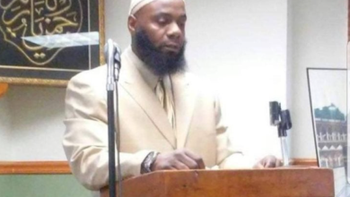 Photo of تفاصيل جديدة بشأن جريمة قتل إمام مسجد ولاية نيوجرسي.. ومفاجأة غير متوقعة حول هوية المشتبه به- (فيديوهات)