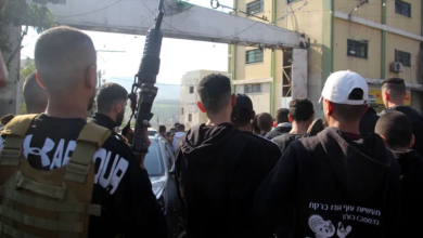 Photo of إصابات في صفوف الفلسطينيين خلال اقتحام قوات الاحتلال لمدينة طوباس