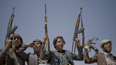 Photo of إدارة بايدن تخطط لإعادة تصنيف الحوثيين منظمة إرهابية عالمية