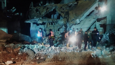 Photo of شهداء وجرحى في قصفٍ إسرائيلي على رفح وارتفاع حصيلة ضحايا الحرب إلى 27 ألفًا و 708 شهداء