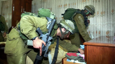 Photo of النهب جزء من الانتقام.. الجنود الإسرائيليون يأتون على الأخضر واليابس في غزة