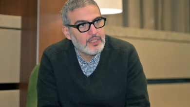 Photo of الجراح الذي لا ينسى الوجوه.. ليبراسيون: غسان أبو ستة في جحيم غزة