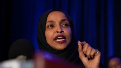 Photo of إلهان عمر تتهم الإدارة الأمريكية بتمويل المذابح ضد الفلسطينيين في غزة