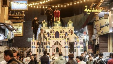 Photo of “فلسطين في القلب”.. عبارة تزين أكبر مجسم لفانوس رمضاني بمصر