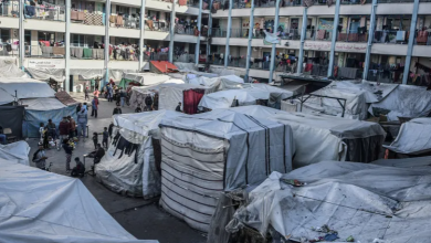 Photo of ميديا بارت: الاتحاد الأوروبي يقدم المساعدات للفلسطينيين بالتقسيط