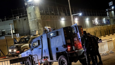 Photo of على خلفية الإفراج عن معتقلين إداريين من “عوفر”: بن غفير يكذّب الجيش والشاباك