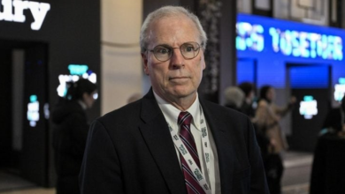 Photo of سفير أمريكي سابق: إسرائيل تقوم بأسوأ إذلال للولايات المتحدة في إجبارها على القيام بإنزال جوي للمساعدات