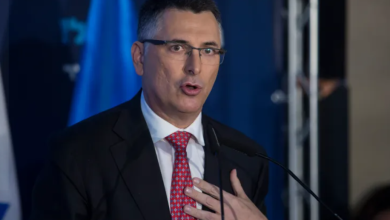 Photo of الوزير ساعر يفض الشراكة مع غانتس ويحل تحالف “معسكر الدولة”