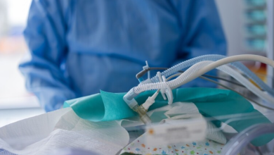 Photo of مسؤول أممي: لم يعد ثمة “مواليد بحجم طبيعي” في قطاع غزة