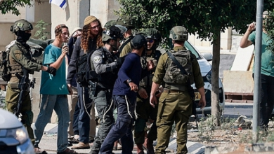Photo of مستوطن يختطف طفلاً غرب بيت لحم بالضفة الغربية