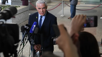 Photo of لبيد: صفقة تبادل الأسرى صعبة لكنها لا تزال ممكنة