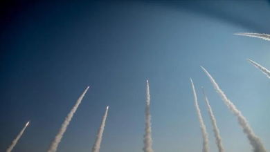 Photo of إيران تطلق هجوما شاملا على إسرائيل بطائرات مسيرة وصواريخ باليستية (تحديث متواصل)