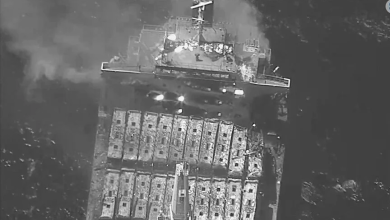 Photo of هيئة بريطانية: إطلاق صاروخين على سفينة جنوب غرب الحديدة اليمنية