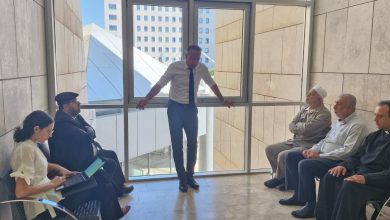 Photo of ملف الشيخ كمال خطيب.. المحكمة تستمع لمختص بيّن أنّ اليمين المتطرف  وعنف الشرطة في الأقصى تسبب في أحداث أيار 2021 (شاهد)