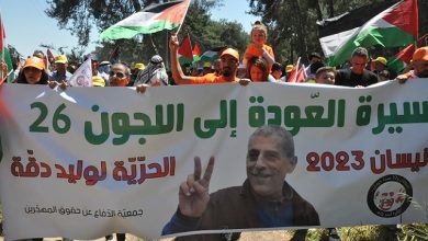 Photo of عائلة الشهيد الأسير وليد دقة: السلطات الإسرائيلية تحتجز الجثمان وتمنعنا من فتح بيت عزاء