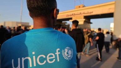 Photo of اليونيسف تعلن إصابة سيارة تابعة لها بذخيرة حية في غزة